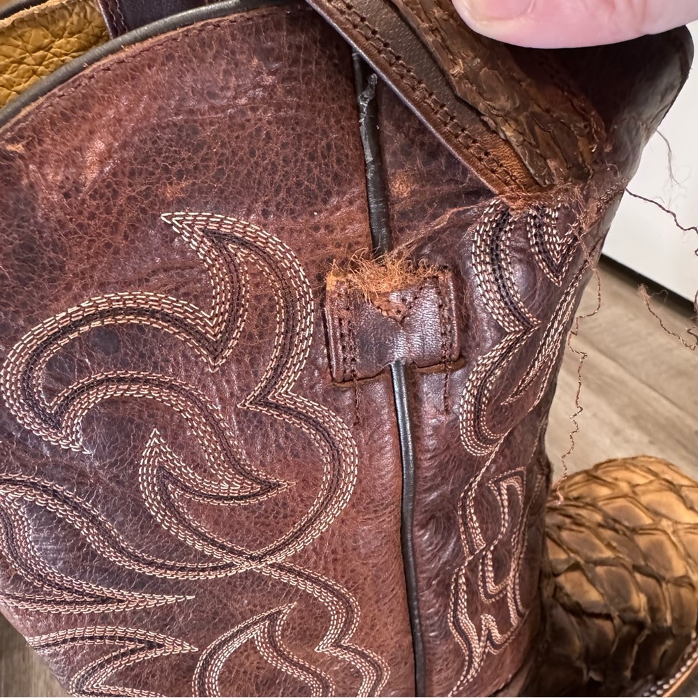Cody James Pirarucu Broad Square Toe Exotic Boots - Picture 8 of 14